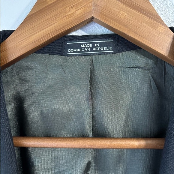 Men’s Black Blazer with gold buttons, 44S - Picture 6 of 10